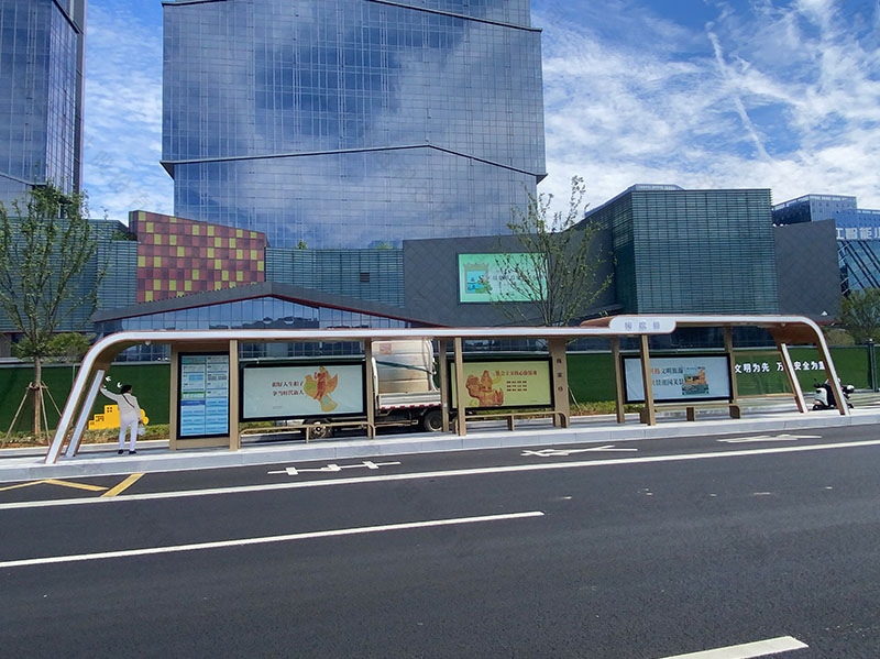 杭州智能款候车亭安装实景