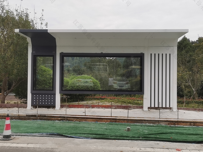 绵阳公交站台安装实景