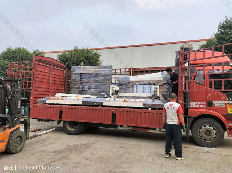 布达拉宫公交站台