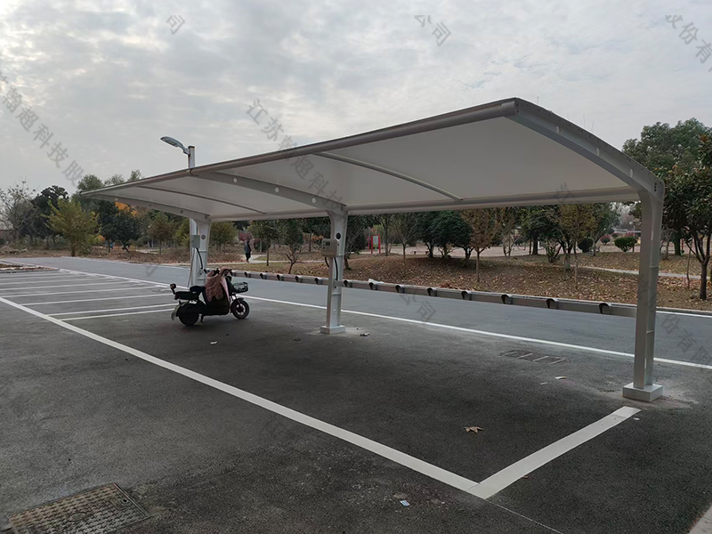 泗洪膜结构电动车充电车棚安装实景