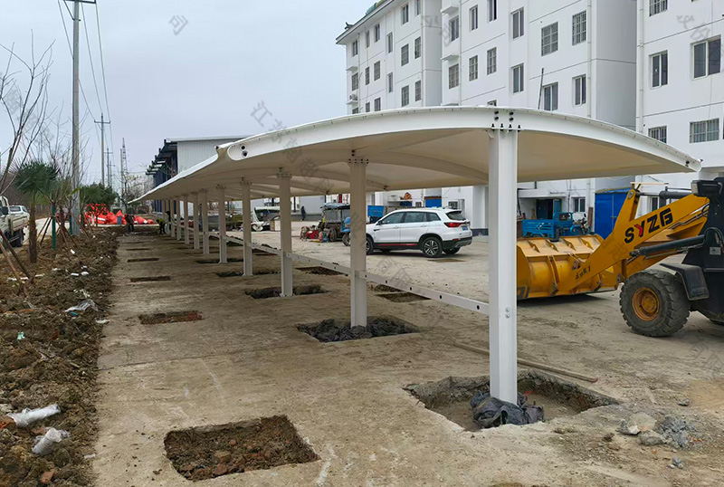 泗洪膜结构充电车棚安装实景案例