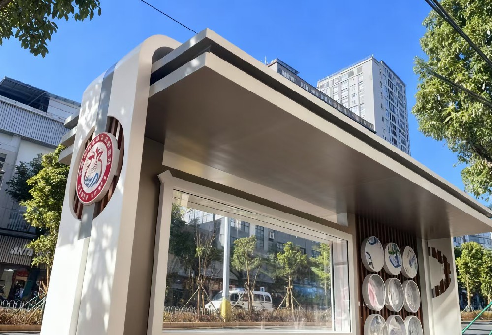 昆明双面公交站候车亭