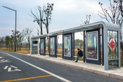 山西智能公交候车亭安装实景图